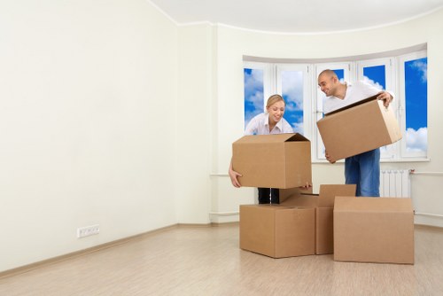 Business and household mobile self storage service in Hadleywood