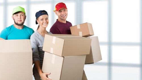 Apartment moving logistics and access planning in Hadleywood