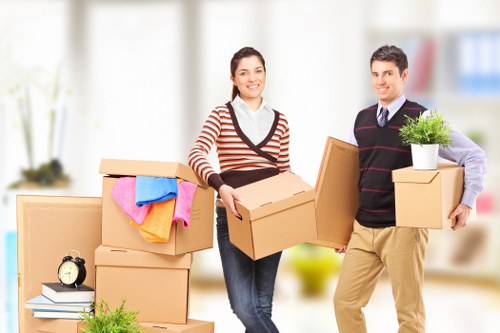 Hadleywood man and van transport for storage runs and household items